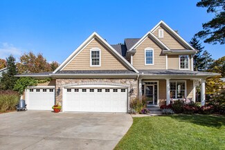 5592 S Red Pine Cir, Kalamazoo, MI 49009