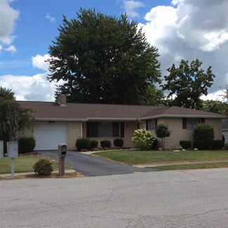 312 N Ogden St, Ossian, IN 46777