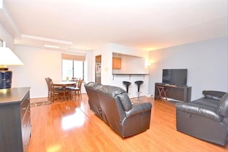 280 Rector Place Unit 8N, New York, NY 10280
