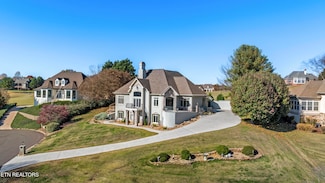 230 Big Water Dr, Vonore, TN 37885