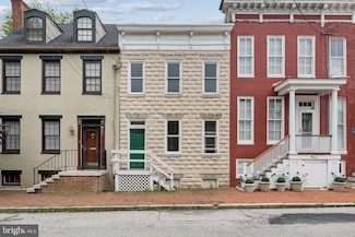 11 1/2 College Ave, Annapolis, MD 21401