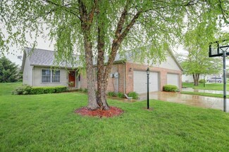 1310 Ridge Pointe Dr, Monticello, IL 61856