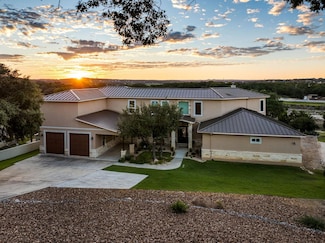 1472 Kings Cove Dr, Canyon Lake, TX 78133