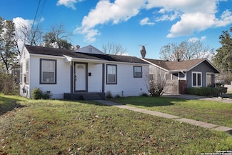 734 W Norwood Ct, San Antonio, TX 78212