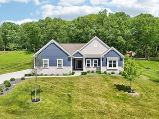 W225N7642 Woodland Creek Dr, Sussex, WI 53089