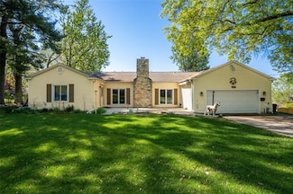 2819 Wisconsin Ave, Des Moines, IA 50317