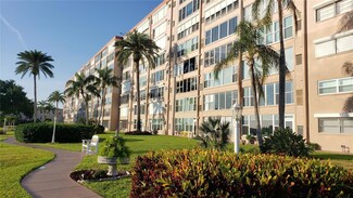 1847 Shore Dr S Unit 415, South Pasadena, FL 33707