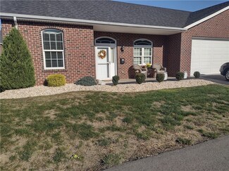 907 Valentina Ln, Lower Burrell, PA 15068