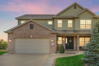 2801 Westwind Dr, Valparaiso, IN 46385