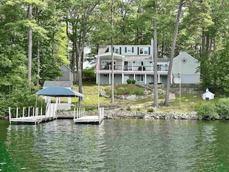 14 Governor Wentworth Hwy, Wolfeboro, NH 03894