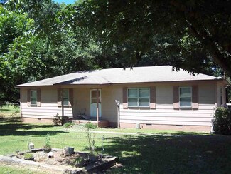 408 Chaffin Dr, Douglas, AL 35974