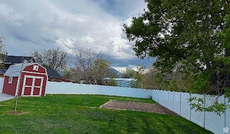 9809 Jordan Ridge Cir, South Jordan, UT 84095