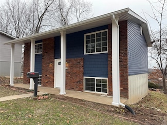 1104 N 11th St, Festus, MO 63028