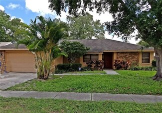 9277 122nd Terrace, Largo, FL 33773