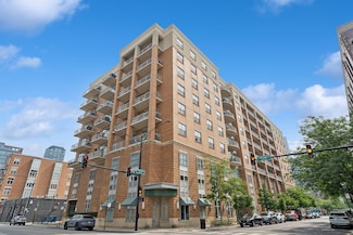 950 W Monroe St Unit 703, Chicago, IL 60607