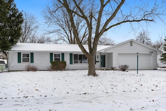 1832 Sovereign Dr, Fort Wayne, IN 46815