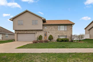 833 Poe St, Manteno, IL 60950