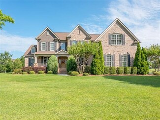 705 Wild Berry Ct, Waxhaw, NC 28173