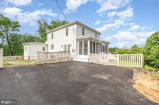 2329 Locust Ln, Harrisburg, PA 17109