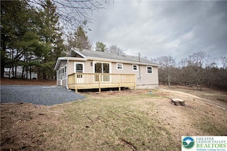 154 Elmwood Dr, Albrightsville, PA 18210