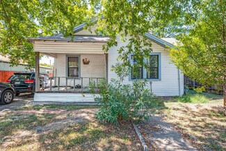 419 S Garrett Ave, Dallas, TX 75223