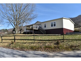 107 Kevin Slemp Dr, Dryden, VA 24243