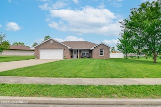 180 Venus St, Holts Summit, MO 65043