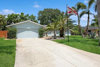 1304 63rd St NW, Bradenton, FL 34209
