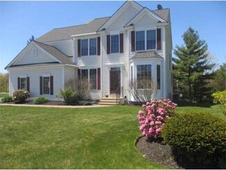 35 Seaver Farm Ln, South Grafton, MA 01560