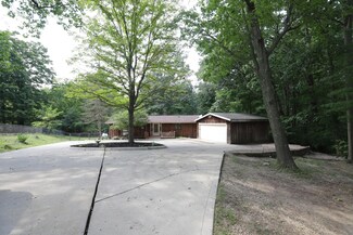 2051 Hazelton-Etna Rd NW, Pataskala, OH 43062