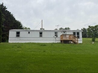 947 Hickory Creek Rd, Lenoir City, TN 37771