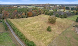 178 Cecil Ln, Mocksville, NC 27028