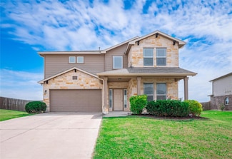 372 Kingfisher Ln, Kyle, TX 78640