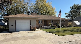 1209 Hawthorne St, Two Rivers, WI 54241