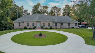 469 Mountain Ln, Albany, KY 42602