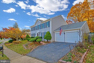 12648 Terrymill Dr, Herndon, VA 20170
