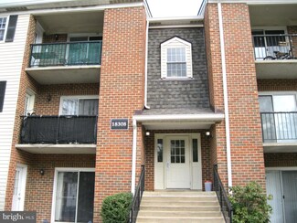 18308 Streamside Dr Unit 102, Gaithersburg, MD 20879