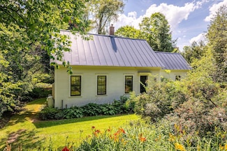 13 Golf Ave, Woodstock, VT 05091