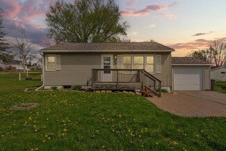 406 8th Ave W, Ellendale, MN 56026