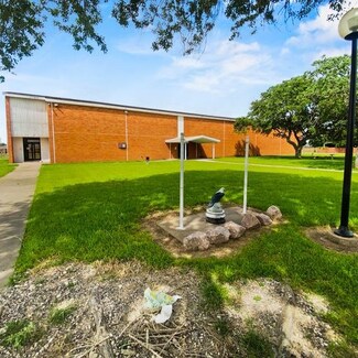 800 N Avenue F, Freeport, TX 77541