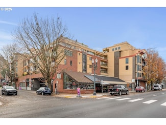 1620 NE Broadway St Unit 540, Portland, OR 97232
