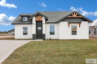 2343 Victoriano St, Weslaco, TX 78596