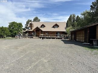 741 N Washington St, Prairie City, OR 97869