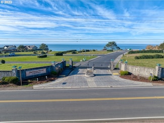 0 Sea Breeze Unit 19 23659304, Brookings, OR 97415