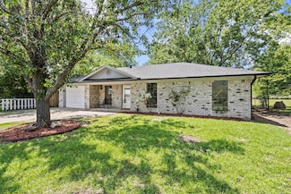 613 Locust St S, Sulphur Springs, TX 75482