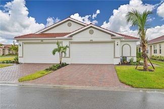 4466 Dutchess Park Rd, Fort Myers, FL 33916