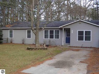 4094 Forest Rd, Oscoda, MI 48750