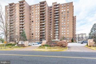 200 N Pickett St Unit 515, Alexandria, VA 22304