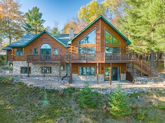 3717 Chain O Lakes Rd, Eagle River, WI 54521