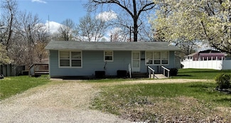 915 S Glenwood St, Effingham, IL 62401